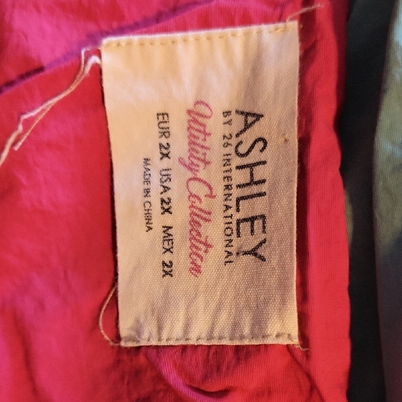 Ashley By 26 International Colorful Windbreaker - Picture 3 of 3